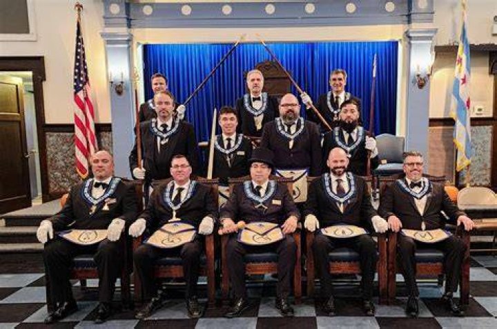 Who are Freemason members?