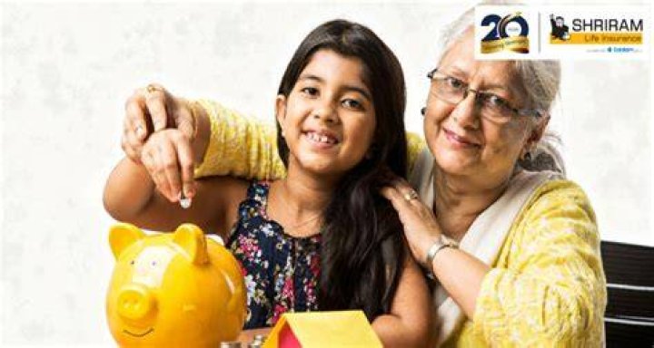 Who are not eligible for family pension?