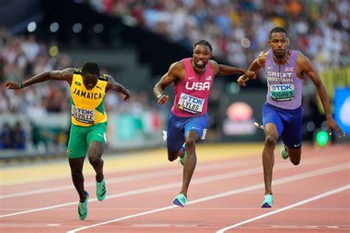 Who broke Michael Johnson 200m world record?