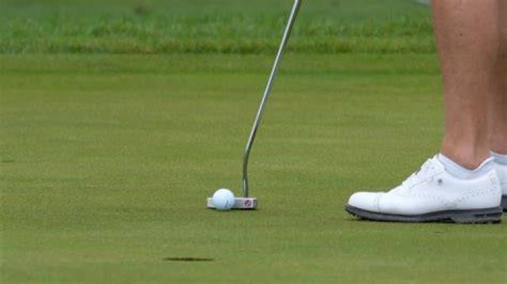 Who broke their putter at Augusta?