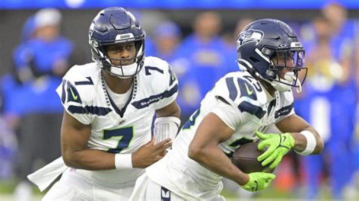 Who did Seahawks pick in Round 2?