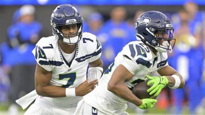 Who did the Seahawks trade for Russell Wilson?