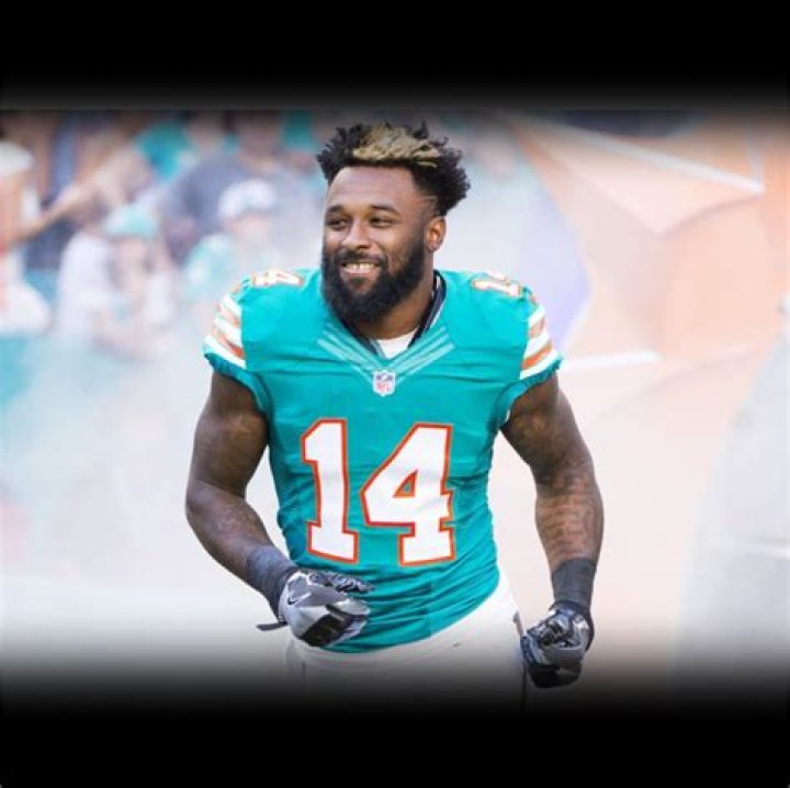 Who does Jarvis Landry play for 2021?