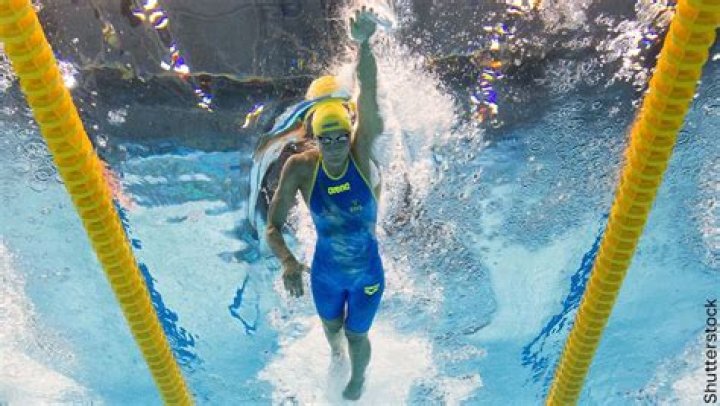 Who holds the women's record for 100m freestyle swimming?