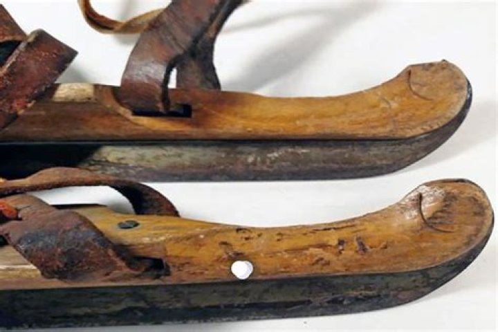 Who invented clap skates?