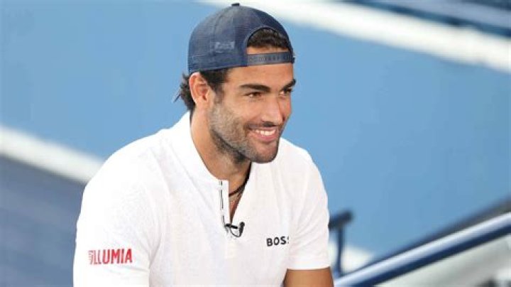 Who is berrettini's trainer?