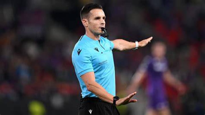 Who is refereeing Scotland v France today?