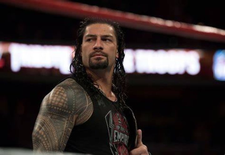 Who is Roman Reigns favorite wrestler?