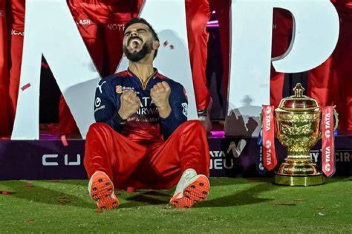 Who is the king of IPL captain?