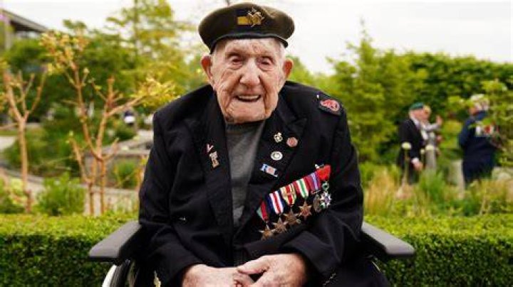 Who is the oldest living veteran?