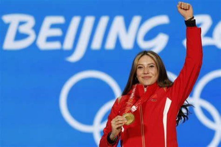 Who is the US athlete competing for China?