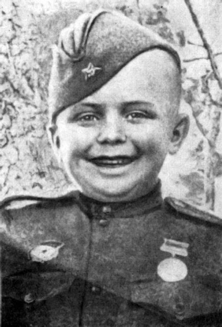 Who is the youngest Soviet soldier?