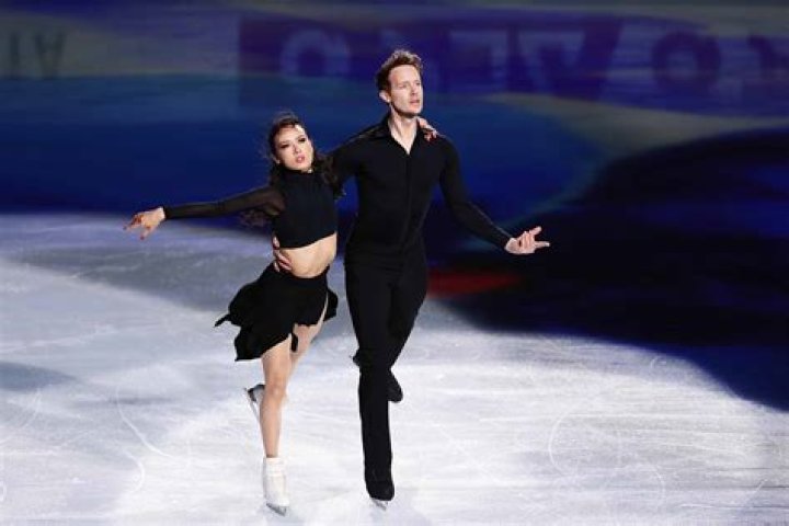 Who medaled in figure skating pairs?