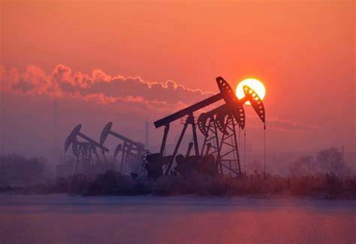 Who owns chief oil and gas?