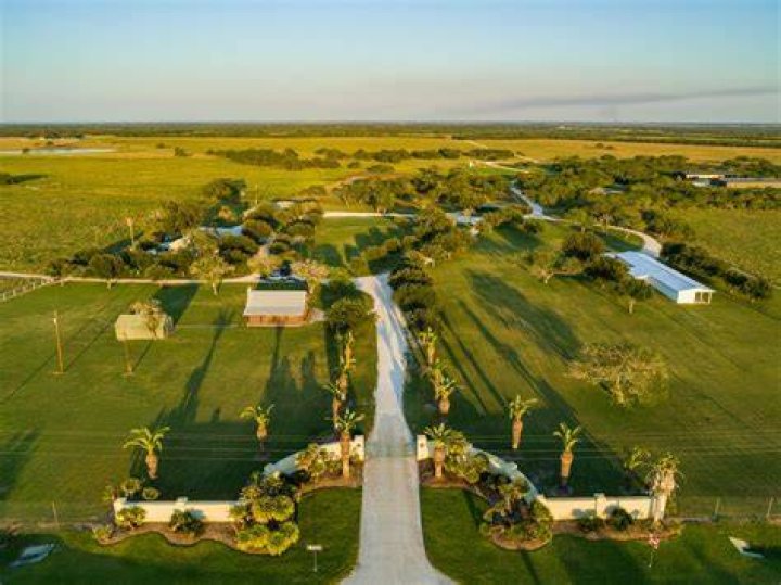 Who owns King Ranch in Florida?