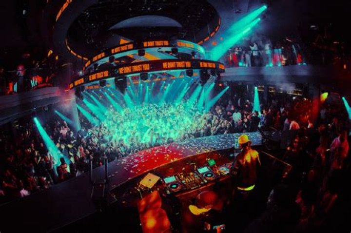 Who Owns story nightclub Miami?