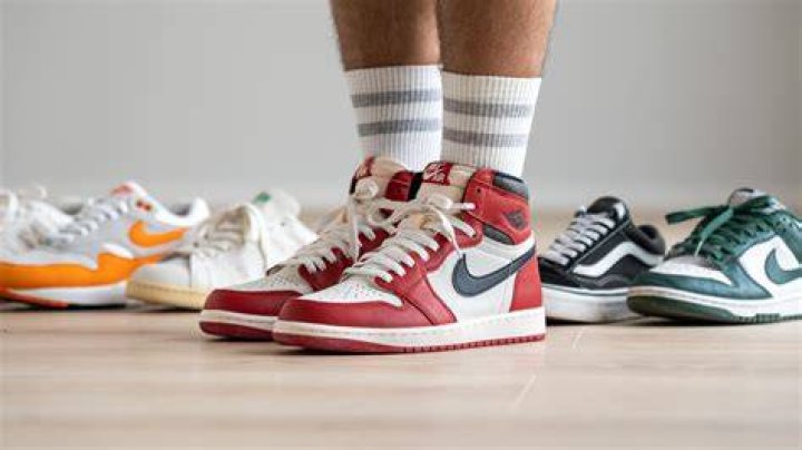 Who owns the most sneakers in the world?