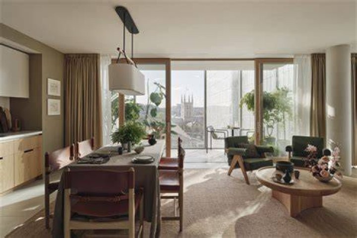 Who owns the Shard apartments?