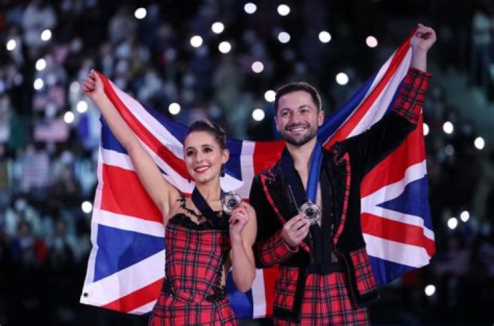 Who won the pair ice dancing?