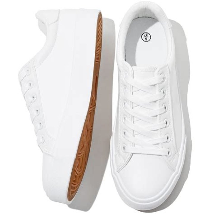 Why did Jax Teller wear white tennis shoes?