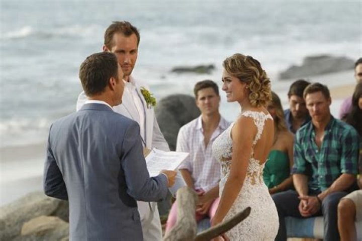 Why did Marcus Grodd and lacy break up?