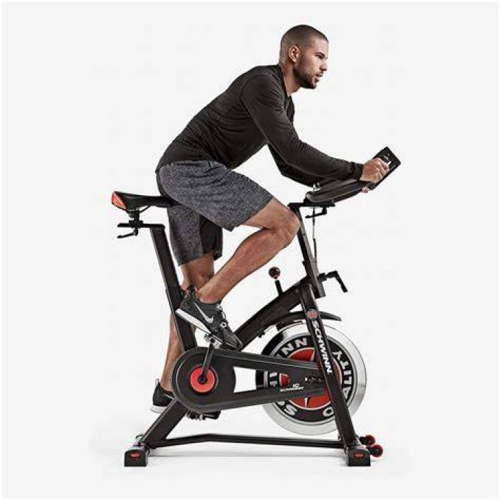 Why do my knees hurt on stationary bike?