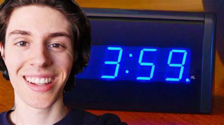 Why getting up at 4am is good?