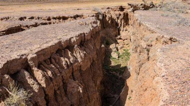 Will San Andreas Fault crack?
